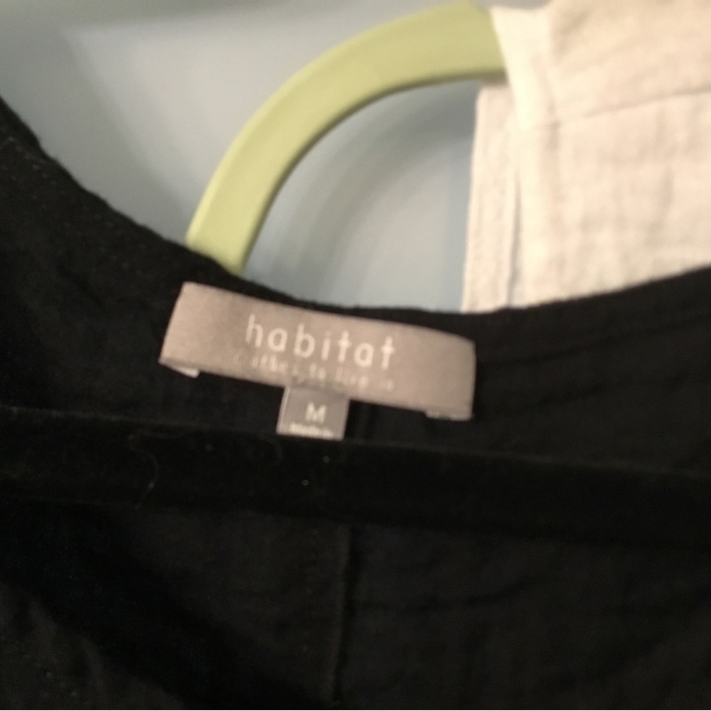 Habitat Black Top